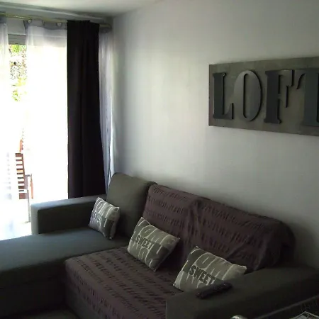 アパート Les Du Moulin D Olt ラ・カヌルグ